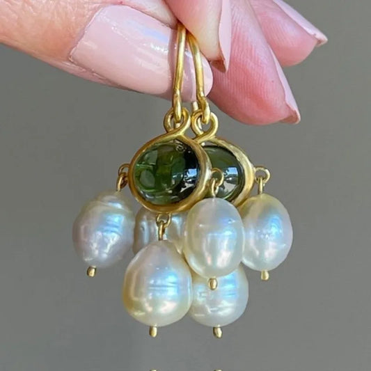 Vintage Round Inlaid White Imitation Pearl Green Stone Earrings Creativity Silver Color Dangle Earrings for Women Jewelry